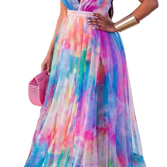 NWT Women multi color V neck maxi dress SIZE M - Picture 2 of 8